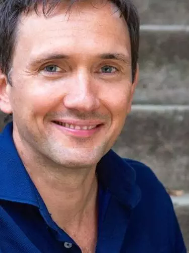 ard louis headshot m