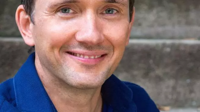 ard louis headshot m